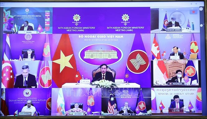 ASEAN committed to settling sea-related disputes by peaceful means